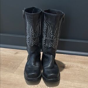 Frye Women’s Black Leather Cowboy Boots with White Embroidery - Size 5.5